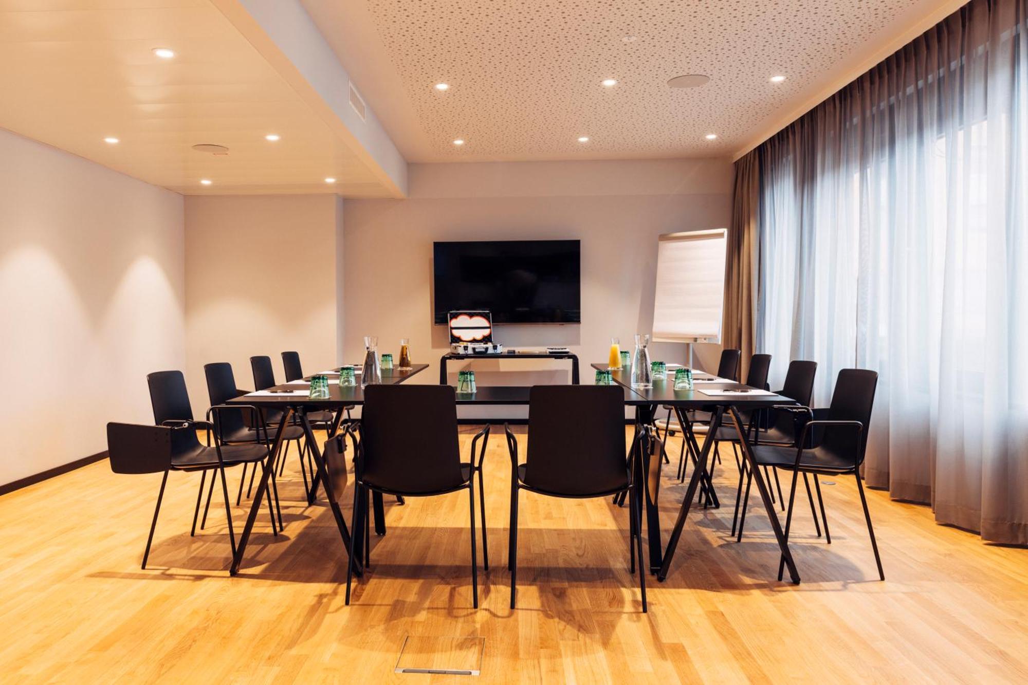Harry'S Home Villach Hotel & Apartments Экстерьер фото
