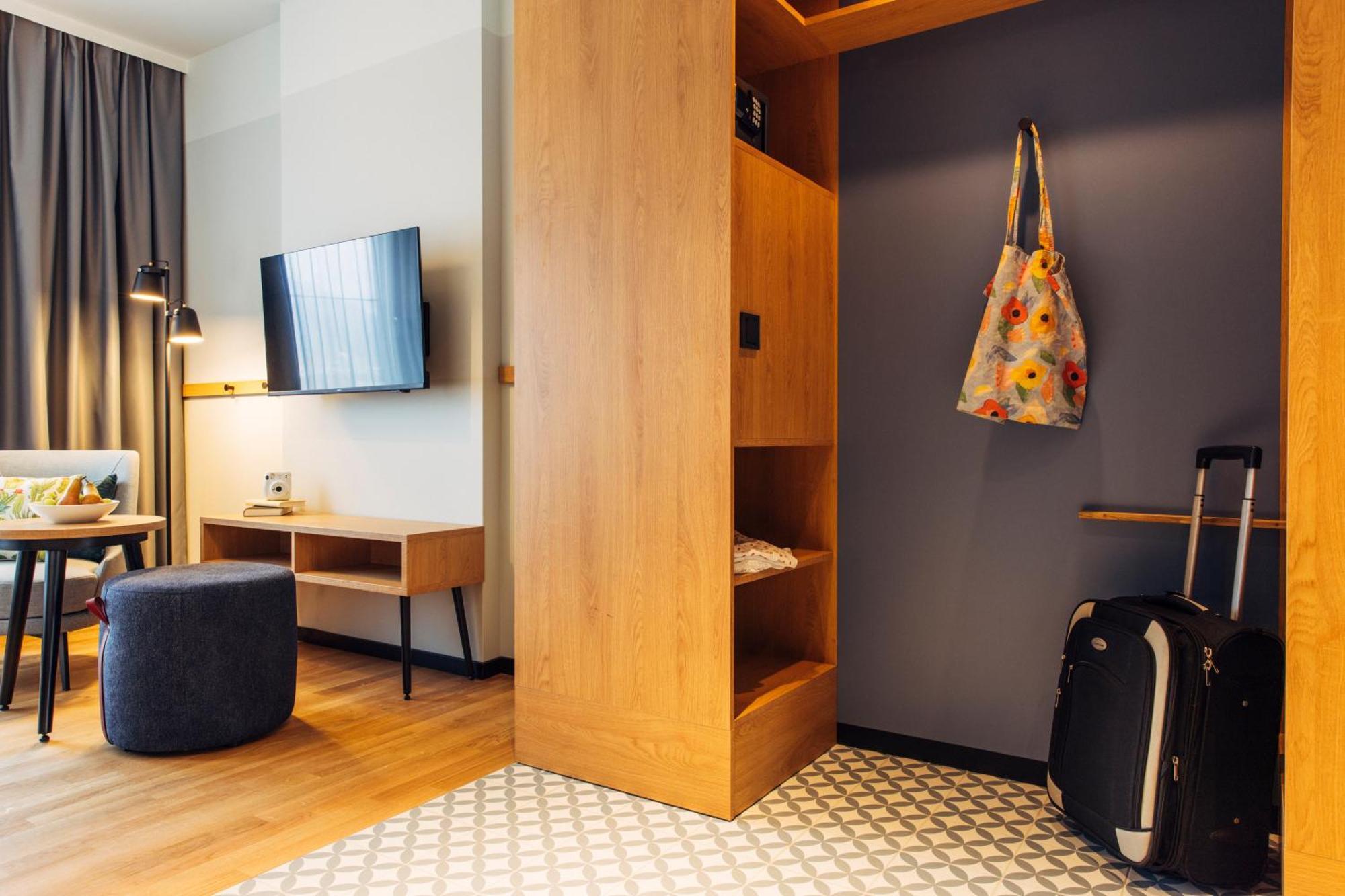 Harry'S Home Villach Hotel & Apartments Экстерьер фото